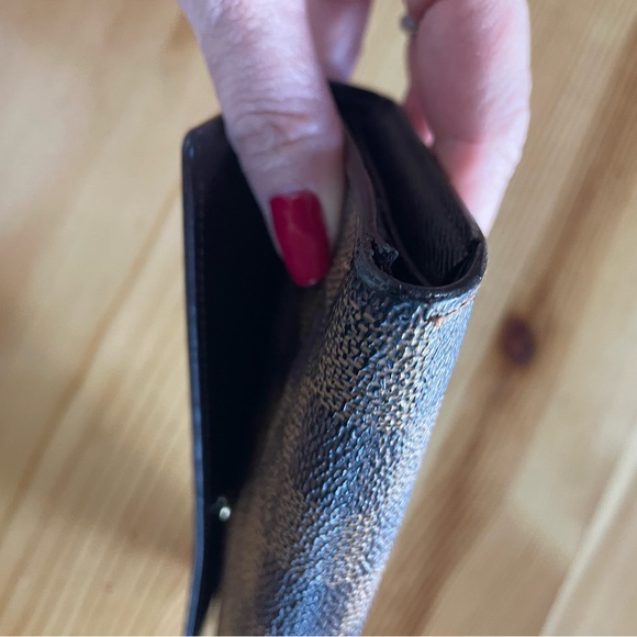 Louis Vuitton Damier Wallet GUC - Picture 8 of 15